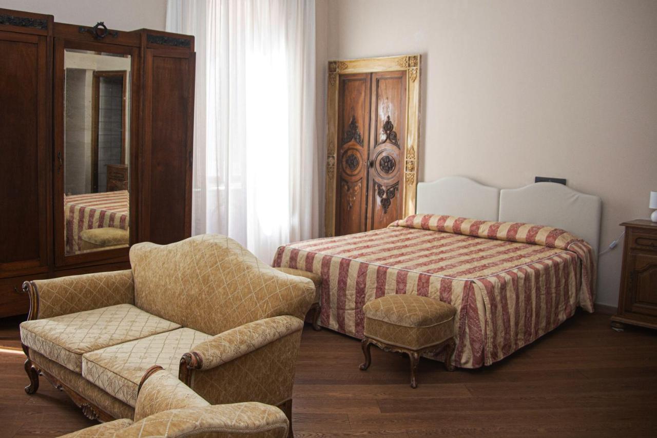 Hotel Tornielli 9 By Lvg Hotel Collection Novara Exterior photo