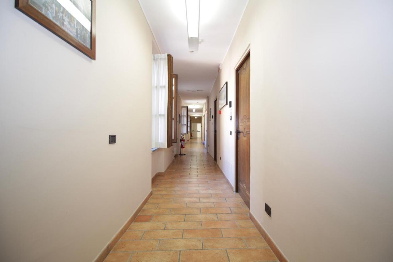 Hotel Tornielli 9 By Lvg Hotel Collection Novara Exterior photo