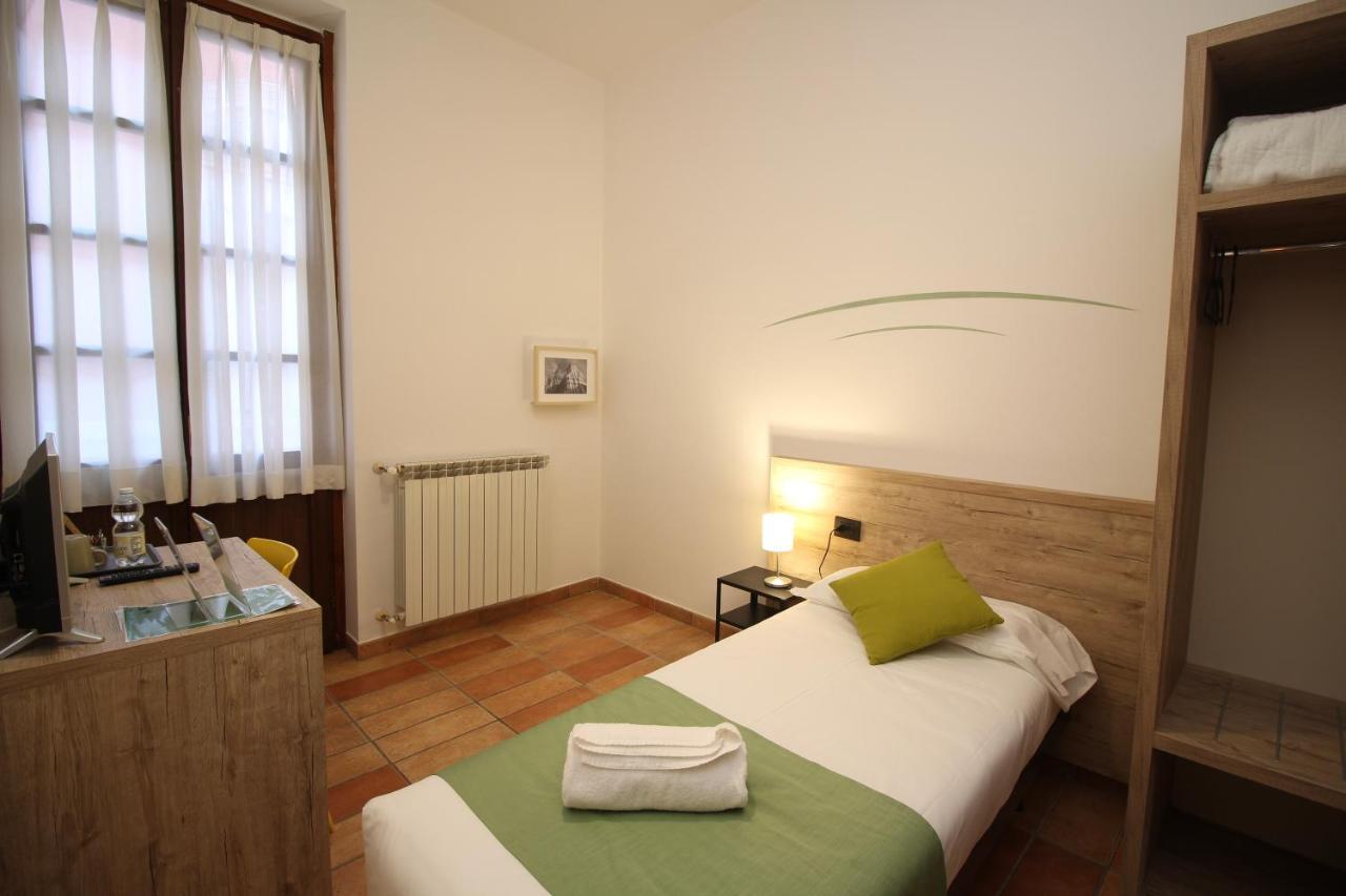 Hotel Tornielli 9 By Lvg Hotel Collection Novara Exterior photo