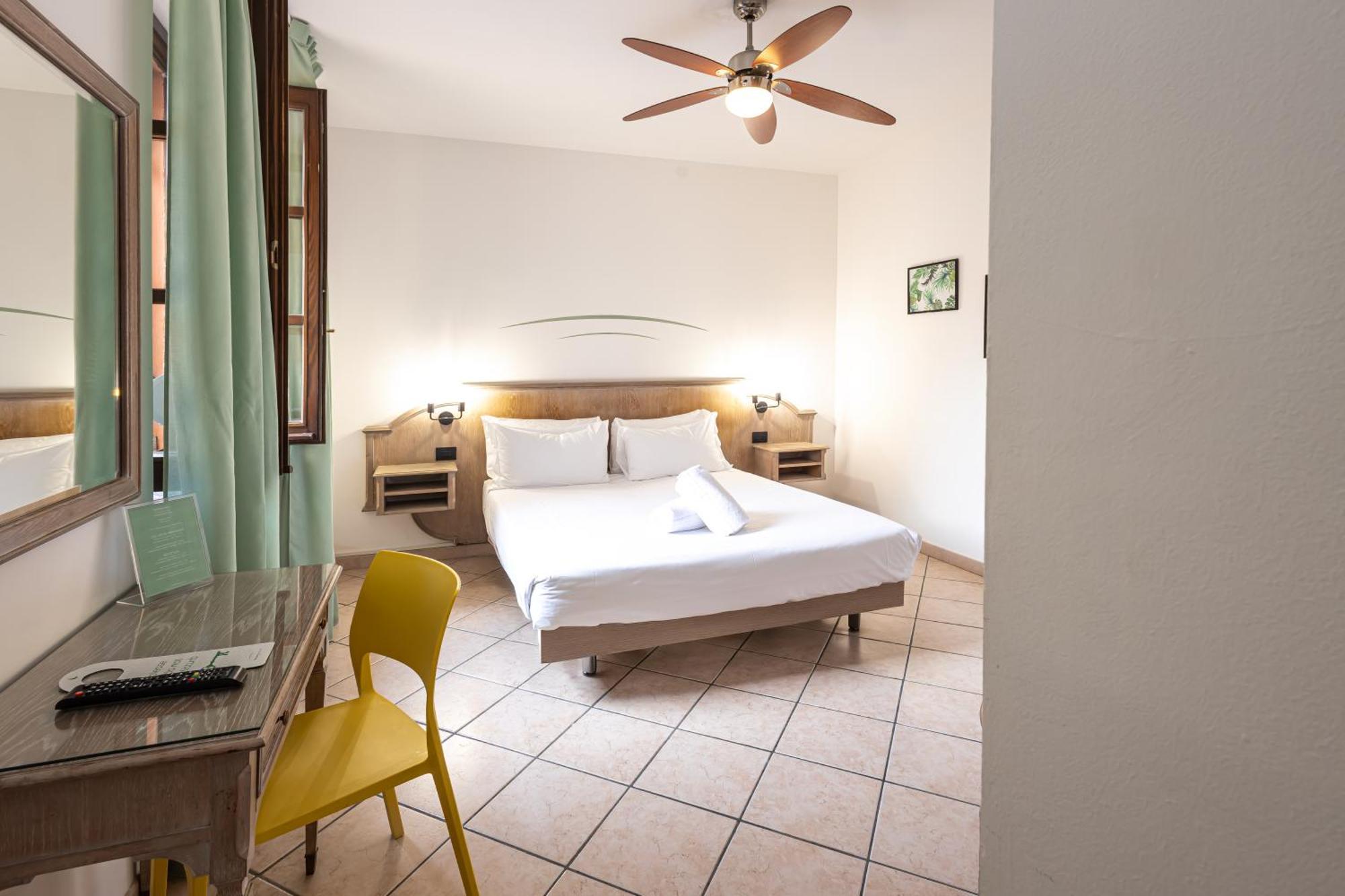 Hotel Tornielli 9 By Lvg Hotel Collection Novara Exterior photo