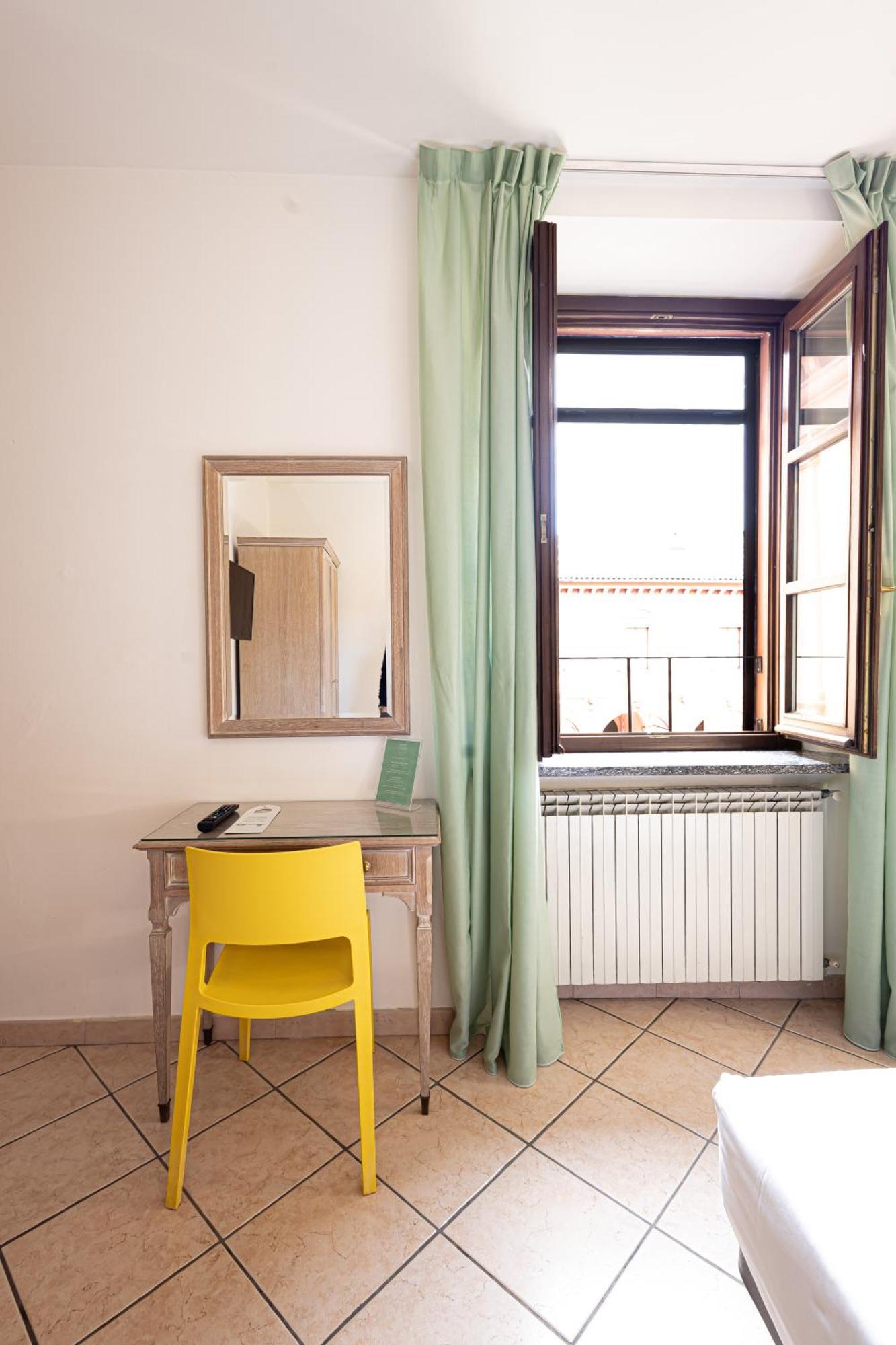 Hotel Tornielli 9 By Lvg Hotel Collection Novara Exterior photo