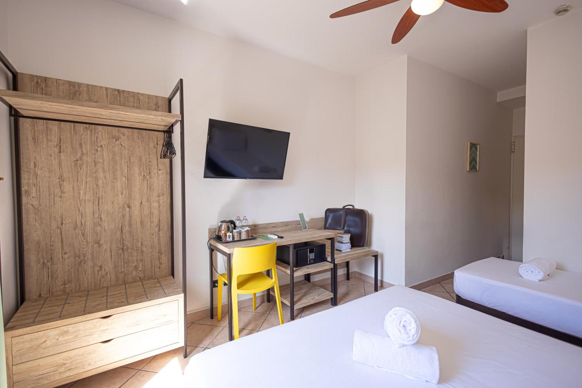 Hotel Tornielli 9 By Lvg Hotel Collection Novara Exterior photo